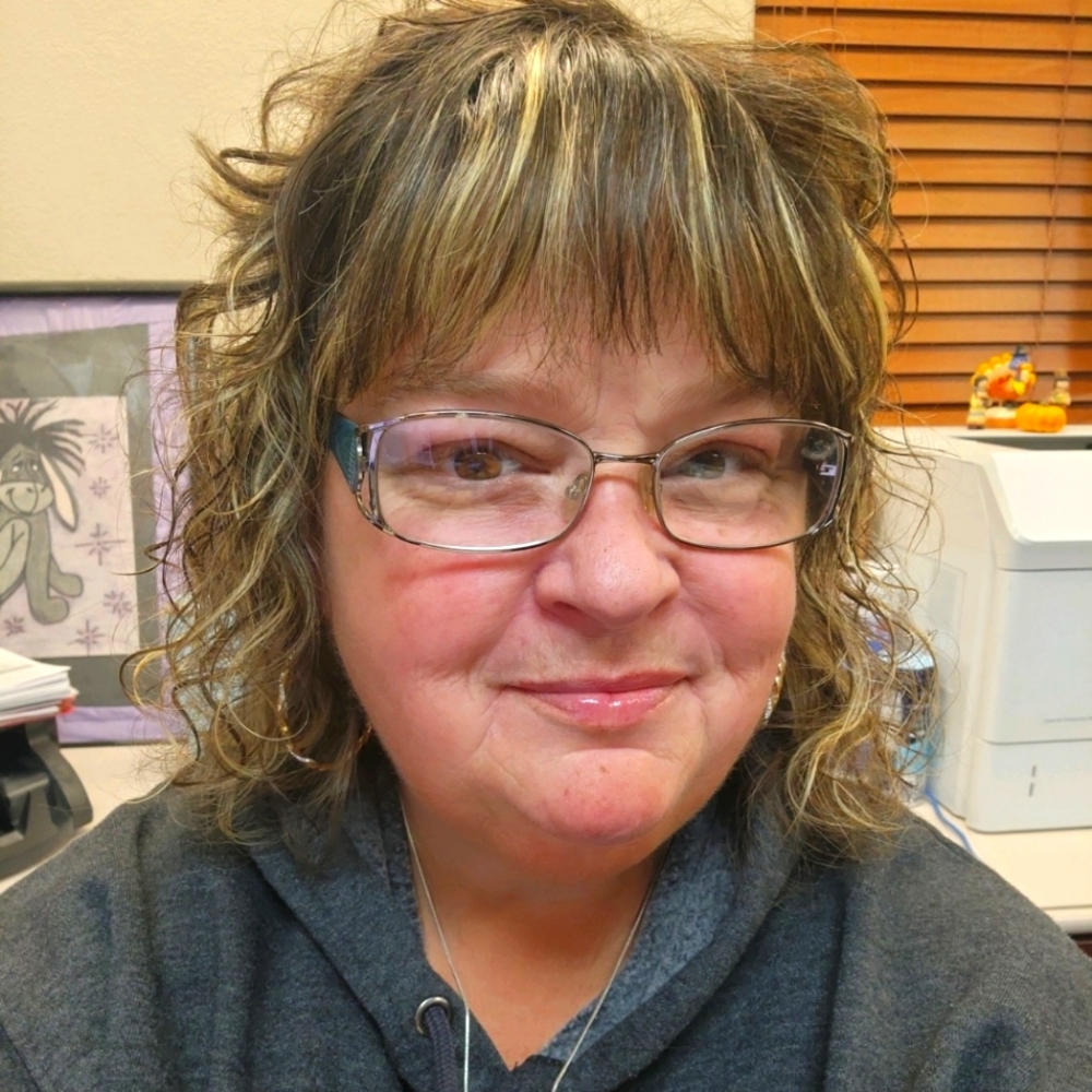 Meet your Posher, Marianne